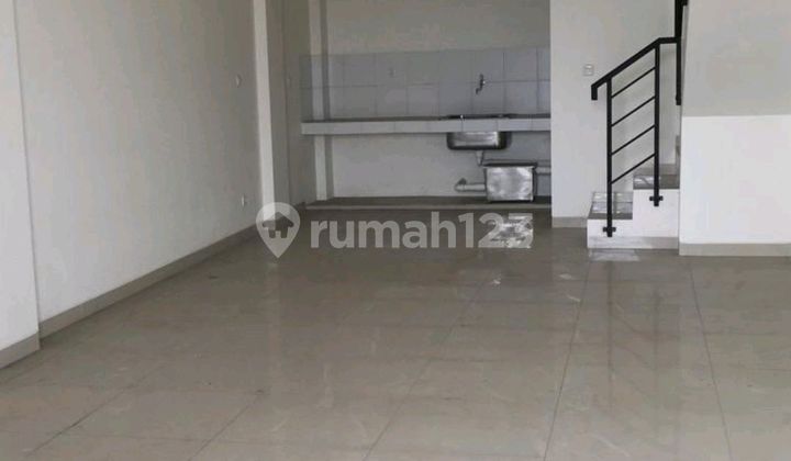 Affordable Shophouse in Pasar 8 Suvarna Sutera, Tangerang, Banten 2