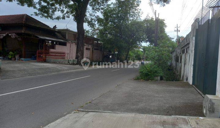 Gudang di Kerten, Laweyan  4