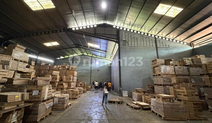 Warehouse for Rent in a Private Area, Located in Bitung Warehouse for Rent in a Private Area, Located in Bitung