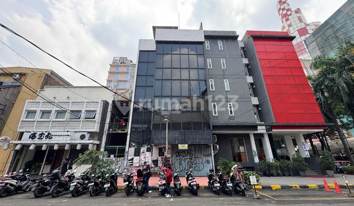 DIJUAL Ruko 5 Lantai lokasi Strategis dalam Komplek Melawai, Blok M - Jakarta Selatan  1