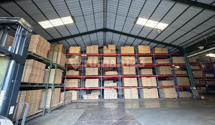 FOR RENT READY-TO-USE WAREHOUSE LOCATED IN JATI UWUNG TANGERANG