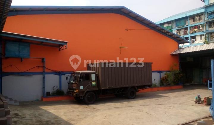Warehouse for sale, land calculation on Kapuk Raya Street, North Jakarta. Warehouse for sale, land calculation on Kapuk Raya Street, North Jakarta.