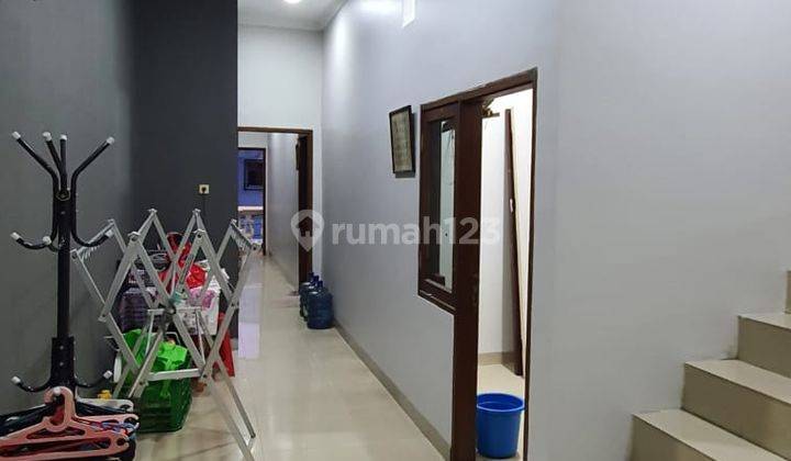 Dijual Rumah Bentuk Ngantong Dan Ada Rooftop. Cantik Sekali 3