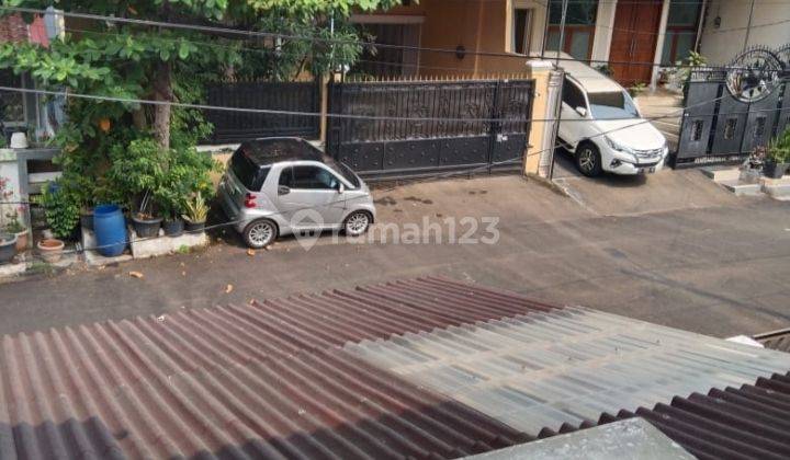 Dijual Rumah di Ancol Timur Ada 4+1 Kamar, Layak Huni 2