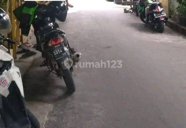 Dijual Cepat Rumah SHM di Pademangan, Garasi 2 Mobil. 1