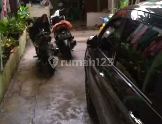 Dijual Cepat Rumah SHM di Pademangan, Garasi 2 Mobil. 2