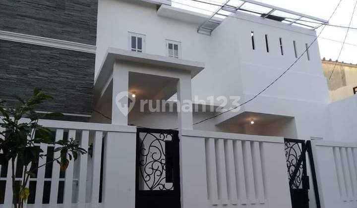 For Sale: House in East Jakarta, Duren Sawit. SHM (Freehold Title) 2