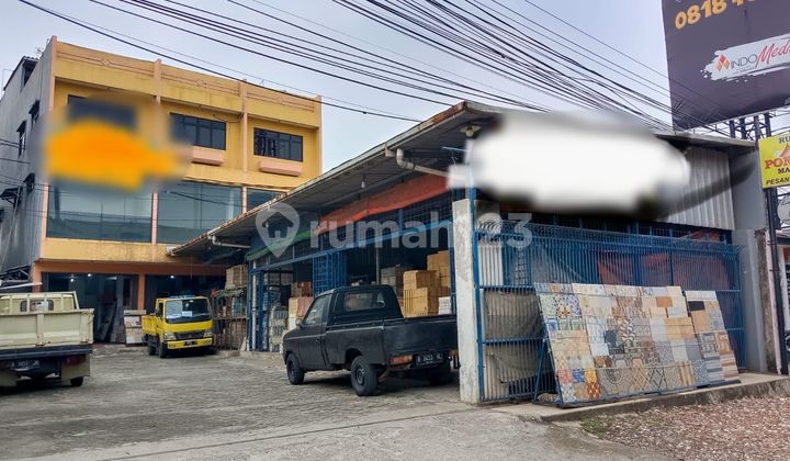 Dijual 3 ruko gandeng di Jalan Raya Kalimalang cocok untuk dagang, restoran,dll