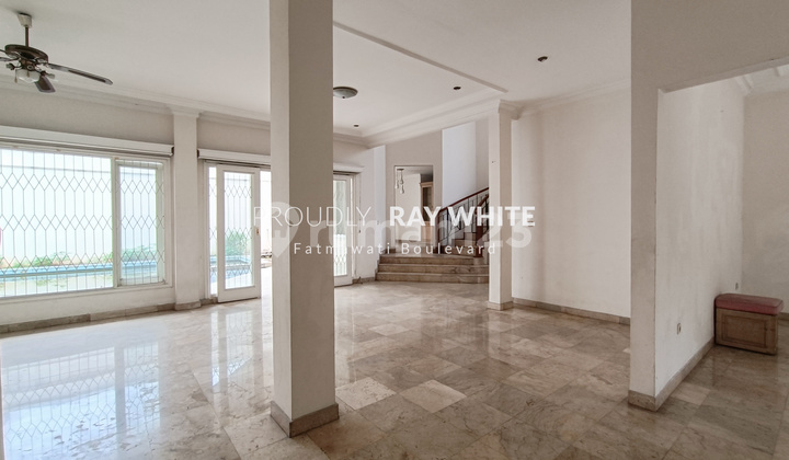 Rumah Kokoh dan Strategis Dlm Komplek Taman Lebak Bulus 2