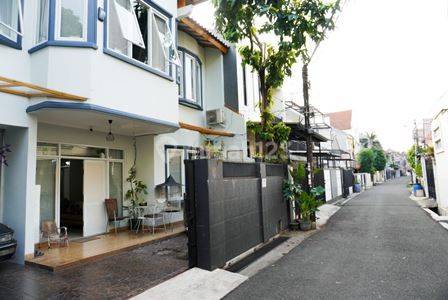 Rumah Bagus Tebet Di Jual 1