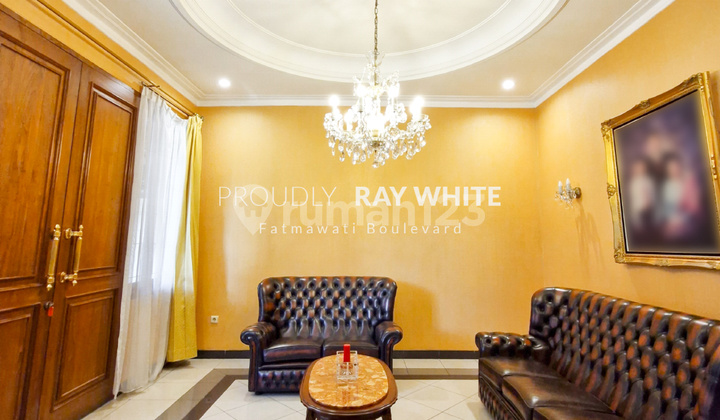 Rumah Klasik Terawat 2 Lantai Area Cipete Kemang