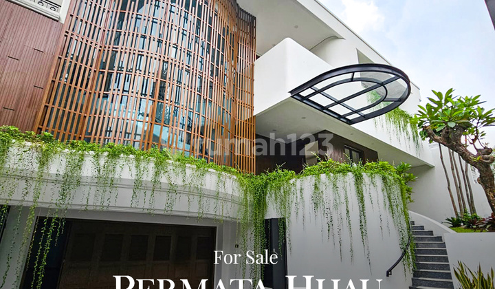 Beautiful Modern Quality Reface Design House in Permata Hijau