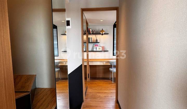 Rumah Mewah 2.5 Lantai Lokasi Strategis Berada Di Ring 1 Bisnis Gading Serpong Tangerang 2