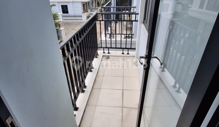 Dijual Rumah 3 Lantai Lingkungan Sangat Nyaman Akses Strategis 5 Menit Ke Tol Cikupa 15 Ke Bandara Soekarno Hatta Tangerang 2