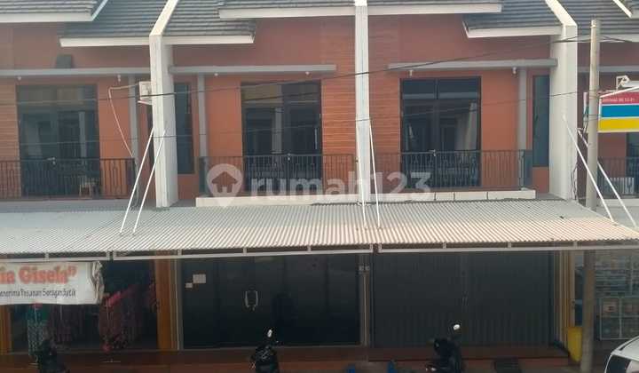 Dijual ruko flora siap huni sangat strategis Aryana Karawaci berada di pusat bisnis sangat cocok untuk investasi 