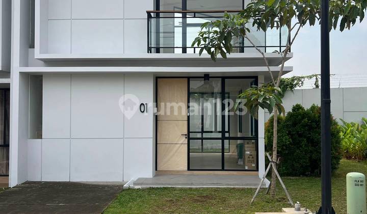 Dijual Rumah Mewah 2 Lantai Hook Siap Huni Lokasi Sangat Strategis Hanya 1 Menit Menuju Exit Toll Lippo Karawaci Tangerang 2