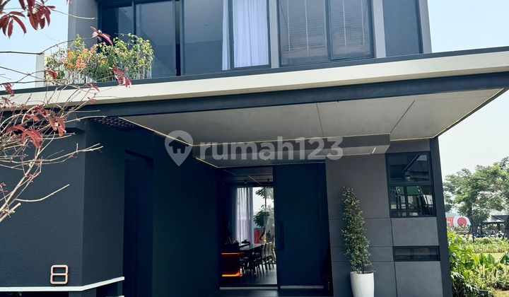 Premium Luxury House Very Comfortable Strategically Located 5 Minutes to Gading Serpong Business Center 2