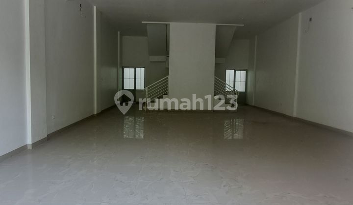 For Rent 3-Story Shop House Ready to Occupy Minimum Lease 2 Years Strategic Location Only 7 Minutes to Lippo Karawaci Toll Tangerang