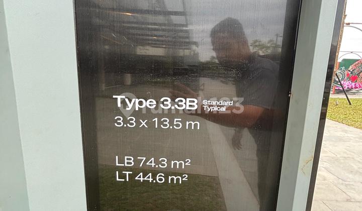 For Sale Luxury 3-Story House Strategic Location Only 10 Minutes to Sms Tol Legok KRL Station Jatake Gading Serpong Tangerang 2