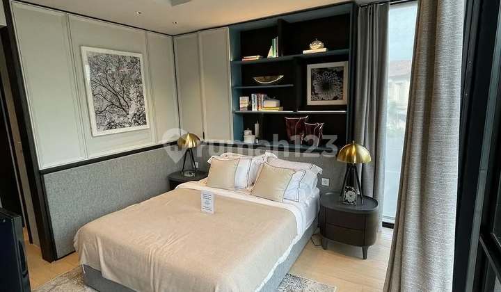Dijual Rumah 2 Lantai Siap Huni Full Furnished 4+1 Kamar Tidur Sangat Mewah Di Lokasi Premium Sangat Luxury Hanya 1 Menit Ke Lapangan Golf Sph Dan 5 Menit Ke Universitas Uph Supermall Toll Lippo Karawaci Tangerang 2