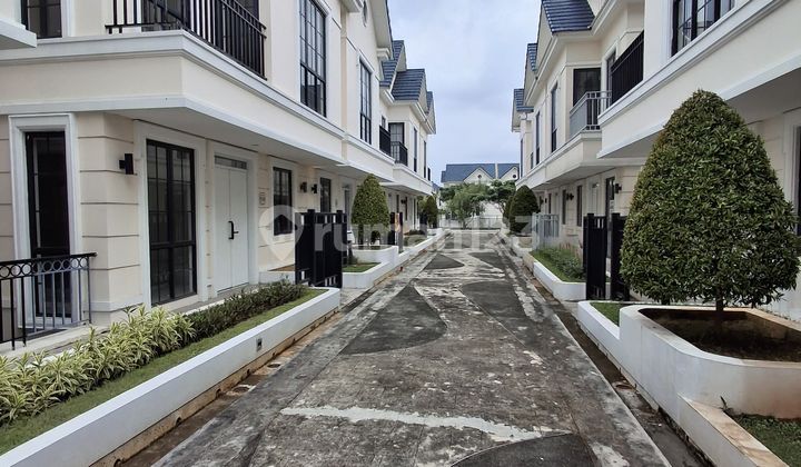 Dijual Rumah Siap Huni 3 Lantai Sangat Nyaman Area Strategis 5 Menit Ke Tol Cikupa 15 Menit Ke Bandara Soekarno Hatta Tangerang 2