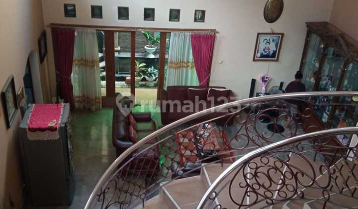 Rumah 2 Lantai Tanah Luas 468 Joglo Jakarta Barat
