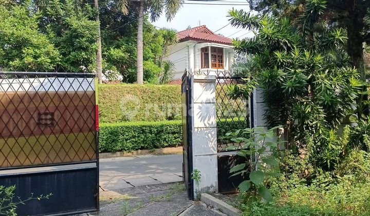 Rumah lama 2 lantai lebak bulus dekat South quarter dan RS di Haji baun