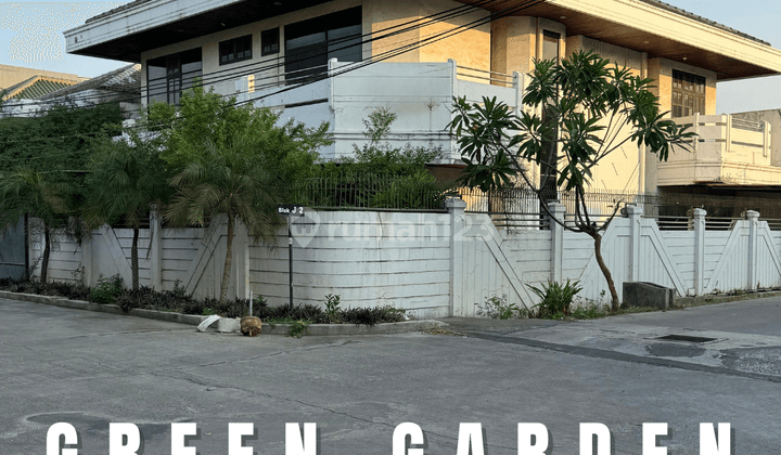 For Sale Old House Green Garden Dalam Komplek Bebas Banjir, Tenang 1