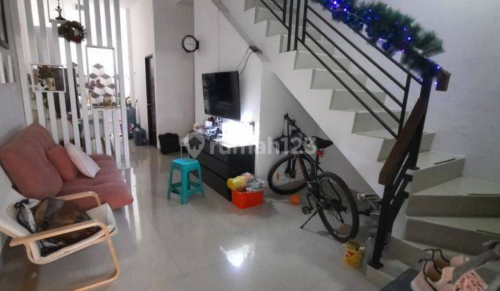 Rumah di Kresek masi BAGUS 2 Lantai Full  1