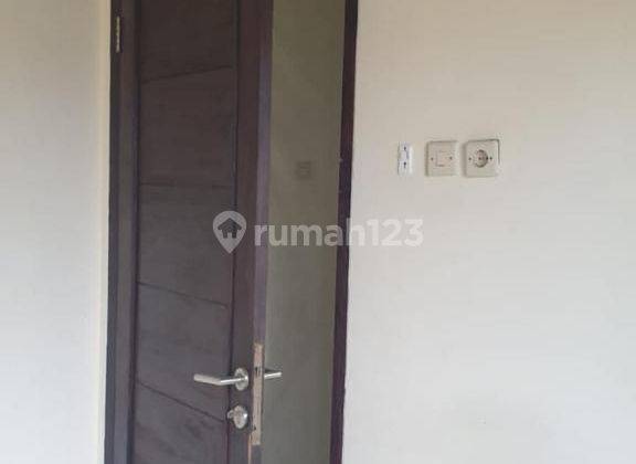 DIJUAL rumah di kresek Duri kosambi 2 Lantai 3 Kamar tidur Gang buntu  2