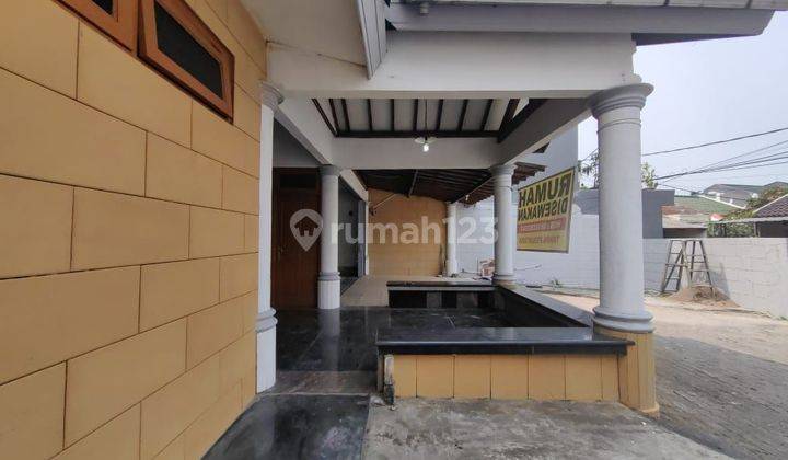 RUMAH di SEWAKAN kresek uk 10x15 Luas cocok untuk kantor atau usaha online  1