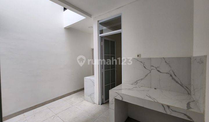 Rumah baru di citra Garden 5 type badan tiga lantai luas tanah 102 (6x17)  2