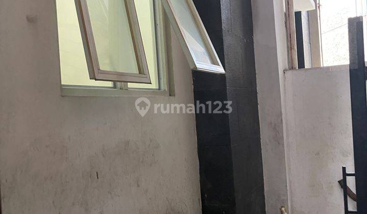 Rumah Mangga Besar Dua Lantai Kamar Tidur 2 Kamar Mandi 1 Semi Furnished Rumah Dalam Gang  2