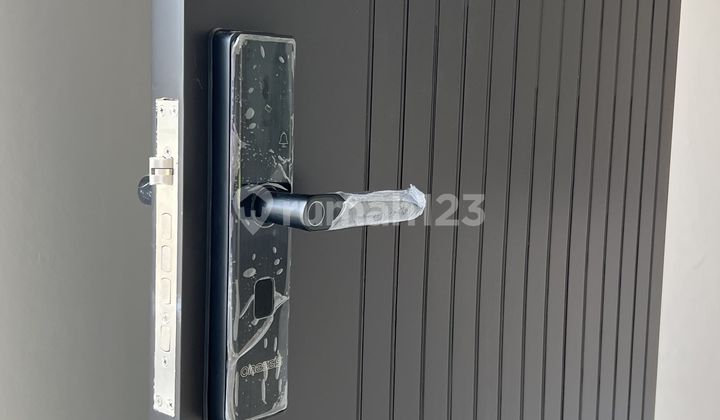 Rumah Vanya Park Cluster Azura, Lt 108m, Hrg 3,2M, BSD, Tangerang 2