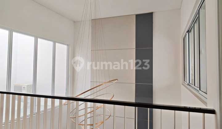 Rumah Riviera Metland Puri, Lt 120Meter, Hrg 115Jt/Thn,Jakarta Barat Rumah Riviera Metland Puri, Lt 120Meter, Hrg 115Jt/Thn,Jakarta Barat