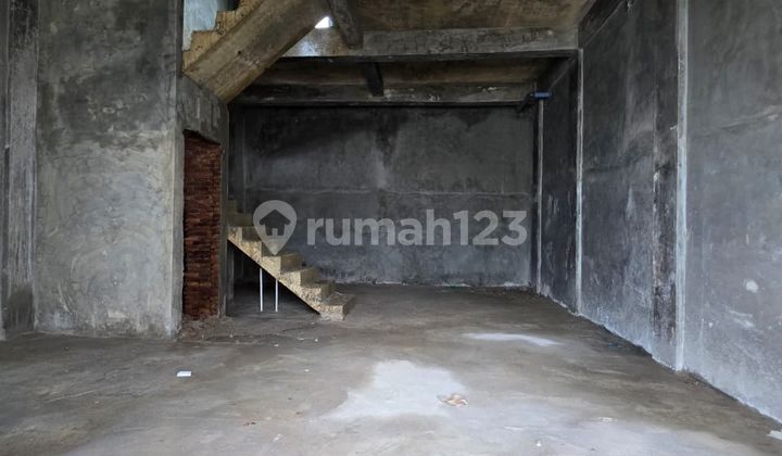 Jual Rumah 2.5 Lantai Komplek Icon Estate Daerah Perjuangan 2