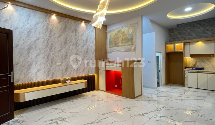 Townhouse Siap Huni Cantik 2.5 Lantai Daerah Tuamang