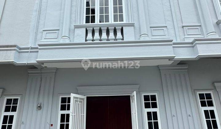 Dijual Rumah Townhouse Cantik Siap Huni Komplek Mados Royal Suite 1