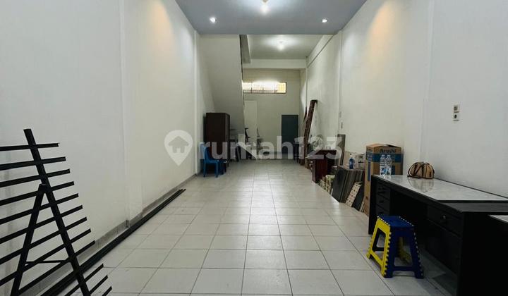 For Sale: Ready-to-Occupy Shop House on Karya Amir Hamzah Street