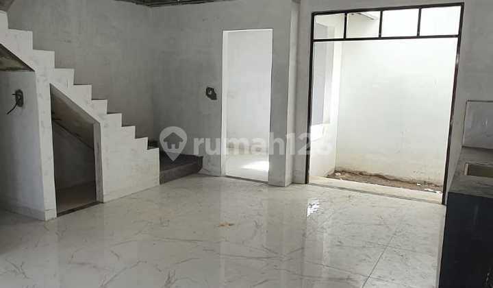 RUMAH 2 LANTAI DI KOMPLEK ELITE DAERAH METEOROLOGI KOMPLEK JEWEL GARDEN 2
