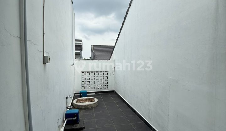 Jual Rumah Siap Huni Jalan Flamboyan 1 Daerah Setia Budi 2