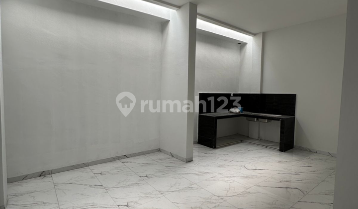 Jual Rumah Siap Huni Dalam Komplek The Marivott Daerah Bakti Luhur 2