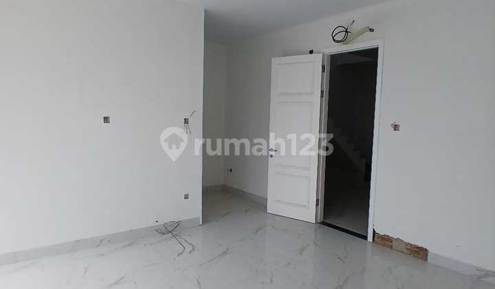 Rumah 2.5 Lantai Siap Huni Komplek Jewel Garden Meteorologi 2
