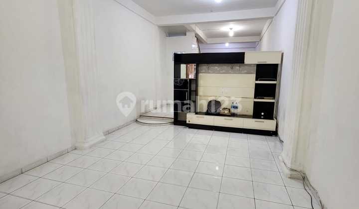 JUAL TOWNHOUSE CANTIK KOMPLEK PASAR 3 BARU DAERAH KRAKATAU  2