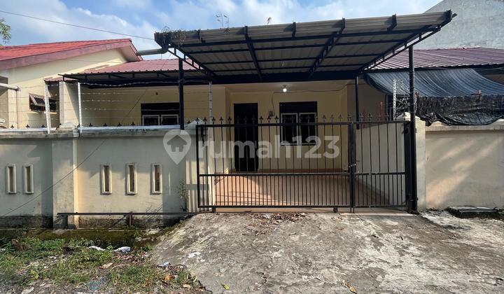 RENT A 1-STORY HOUSE IN MEDAN BARU AREA