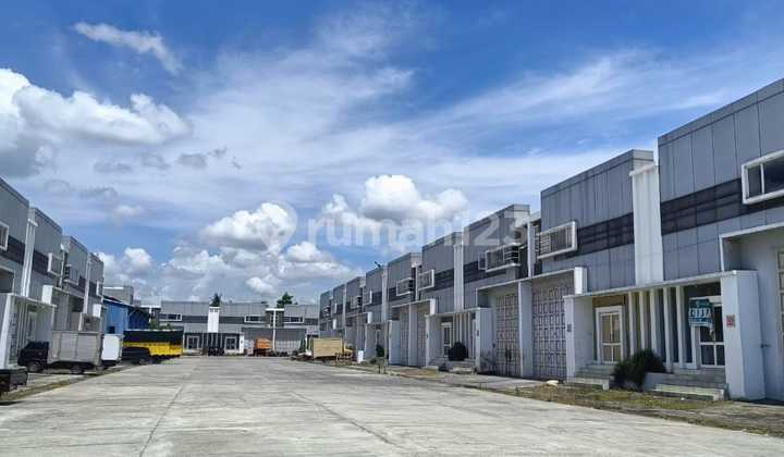 Dijual Bagus Gudang Harmoni
Km.13.8 bintang terang Medan 3