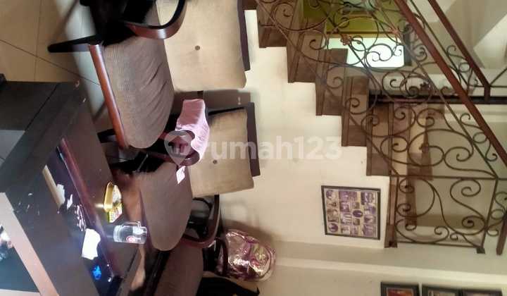 House in Kelapa Lilin Timur, Kelapa Gading - Road Wide Enough for 3 Cars 2