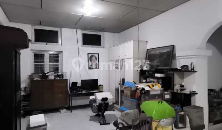 Harga Di Bawah Njop! Rumah Di Pasar Baru - Hadap Selatan Harga Di Bawah Njop! Rumah Di Pasar Baru - Hadap Selatan