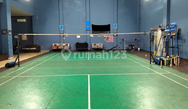 Lapangan Badminton di Dalam Komplek di Kelapa Gading