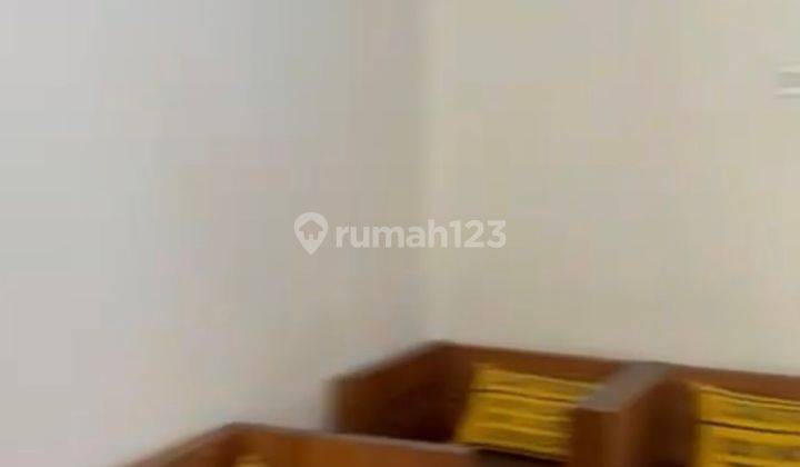 Rumah 2 Lantai Semi Furnished di Permata Hijau 2